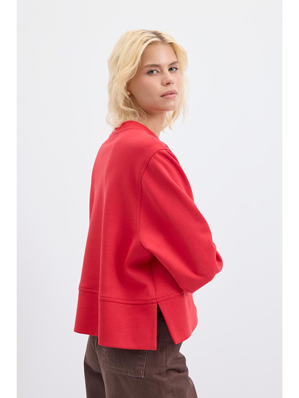 Oversize Yandan Yırtmaçlı Kısa Sweatshirt Kırmızı-4