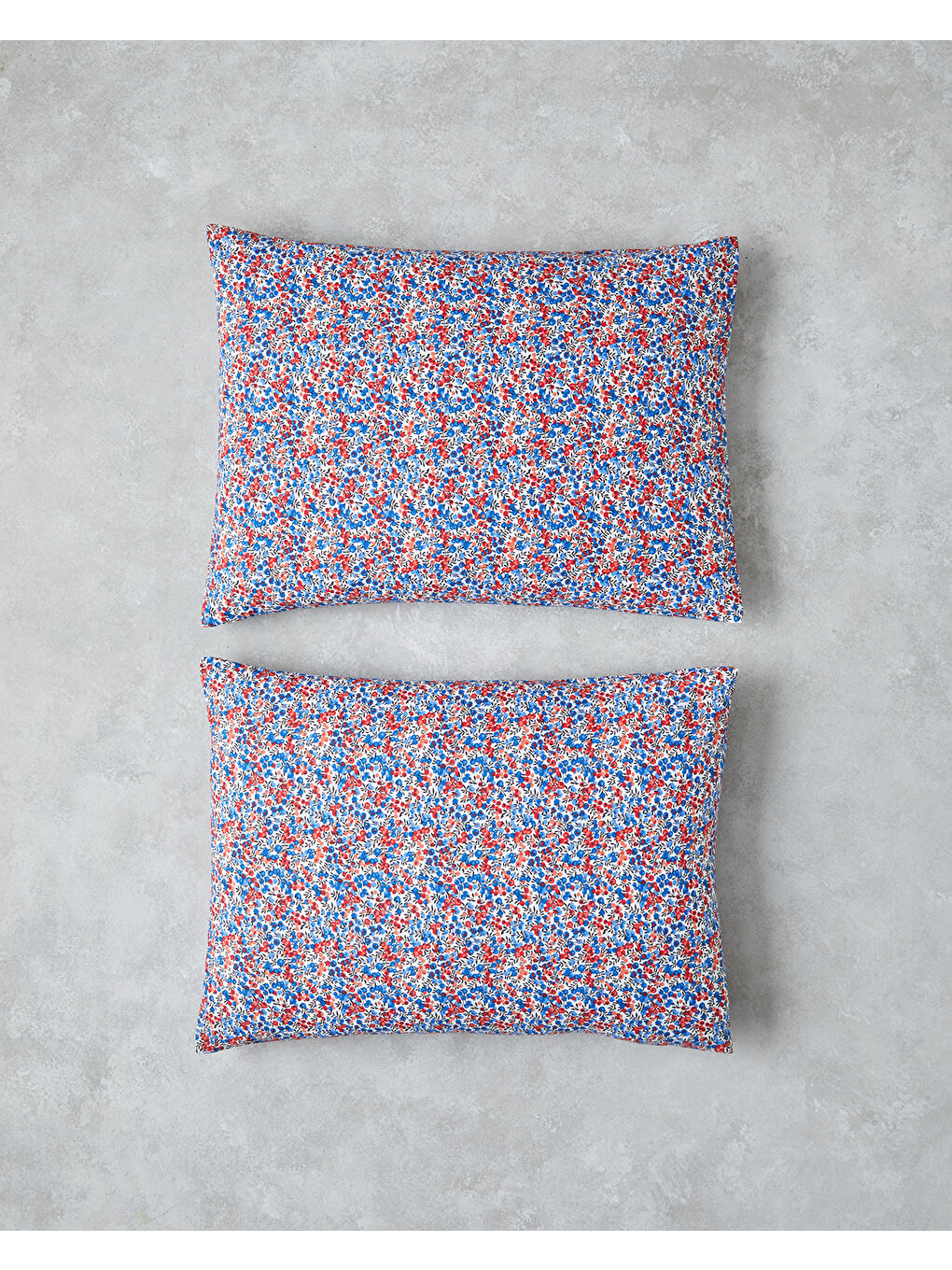 Flower Blast Kolay Ütülenir 2'li Yastık Kılıfı 50x70 cm Kırmızı - Mavi