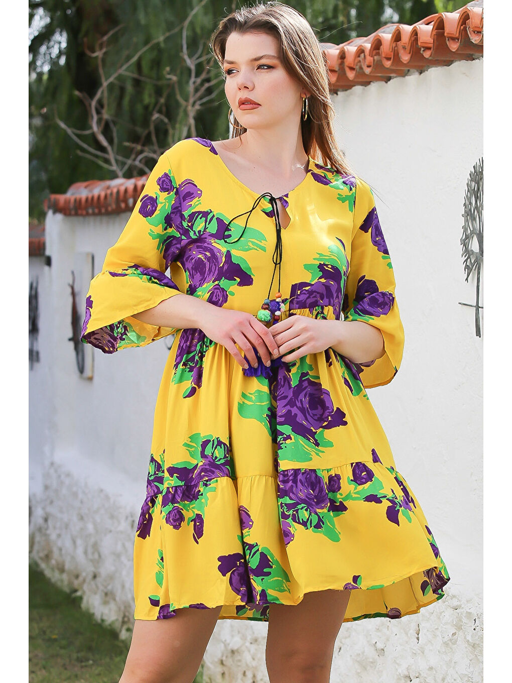 Sarı Havuz Yaka Fırfırlı Kol Bağlamalı Eteği Fırfırlı Püsküllü Casual Viskon Dokuma Elbise 95 52-1