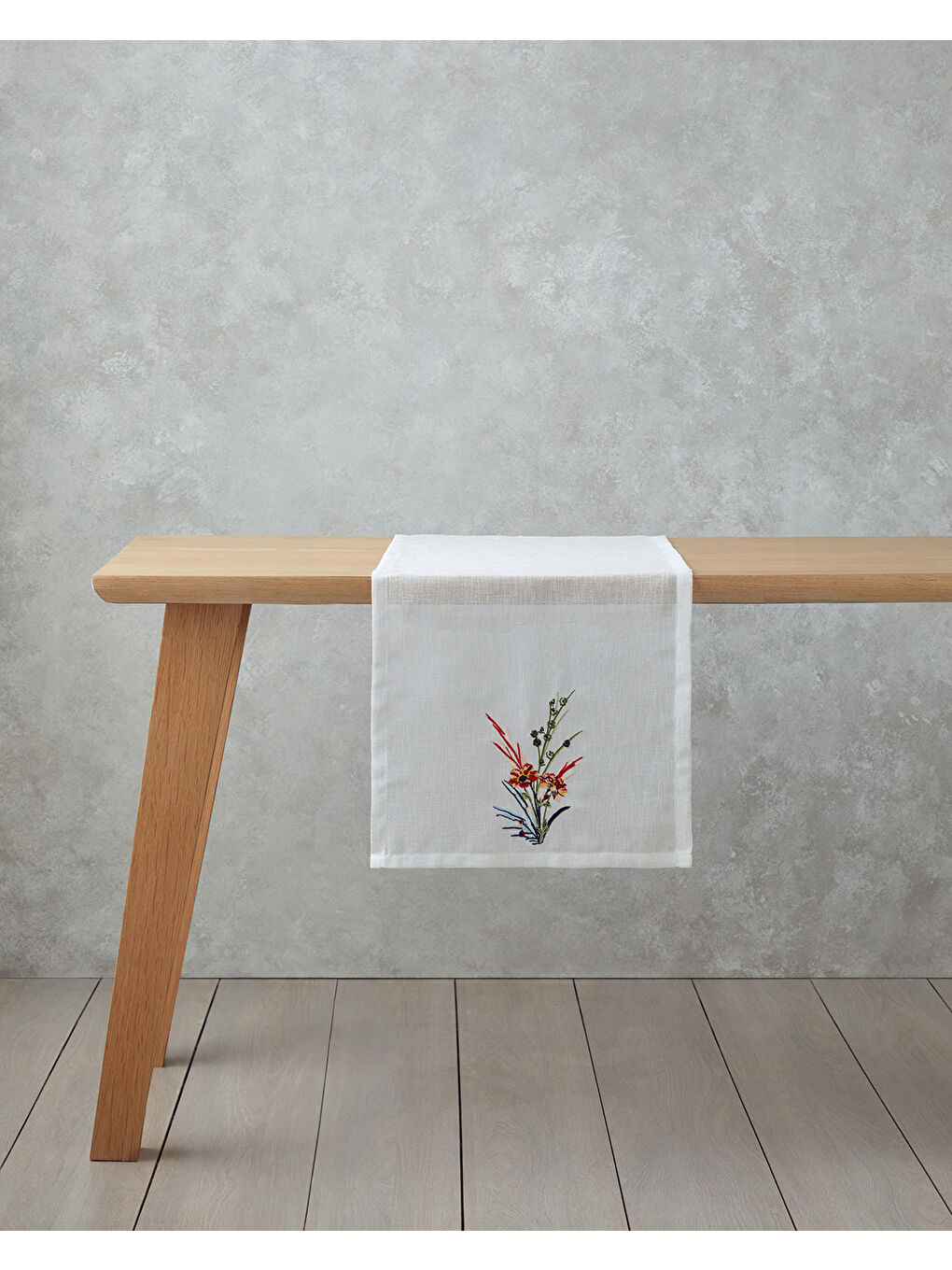 Chimera Polyester Runner 40x140 cm Beyaz - Kırmızı