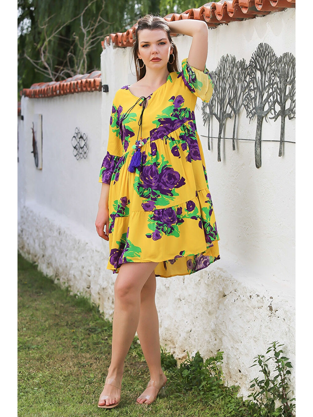 Sarı Havuz Yaka Fırfırlı Kol Bağlamalı Eteği Fırfırlı Püsküllü Casual Viskon Dokuma Elbise 95 52-2