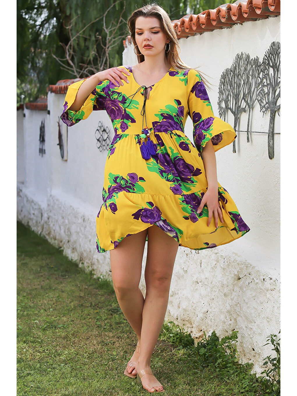 Sarı Havuz Yaka Fırfırlı Kol Bağlamalı Eteği Fırfırlı Püsküllü Casual Viskon Dokuma Elbise 95 52-3