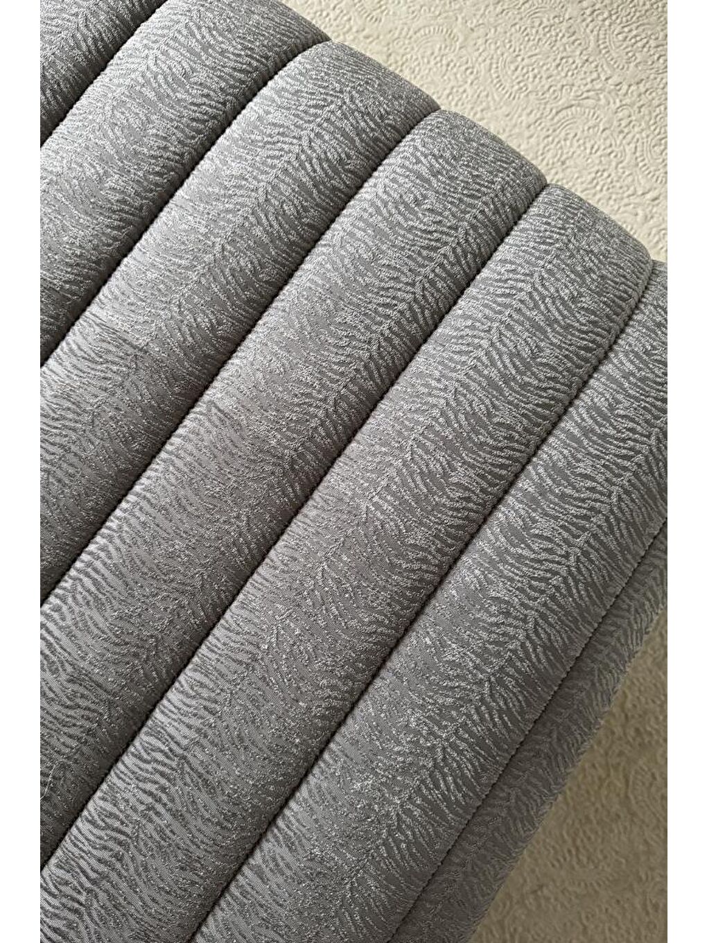 Velmira Jakarlı Kadife Elyaf Dolgulu Yatak Örtüsü 240x240 cm Gri-3