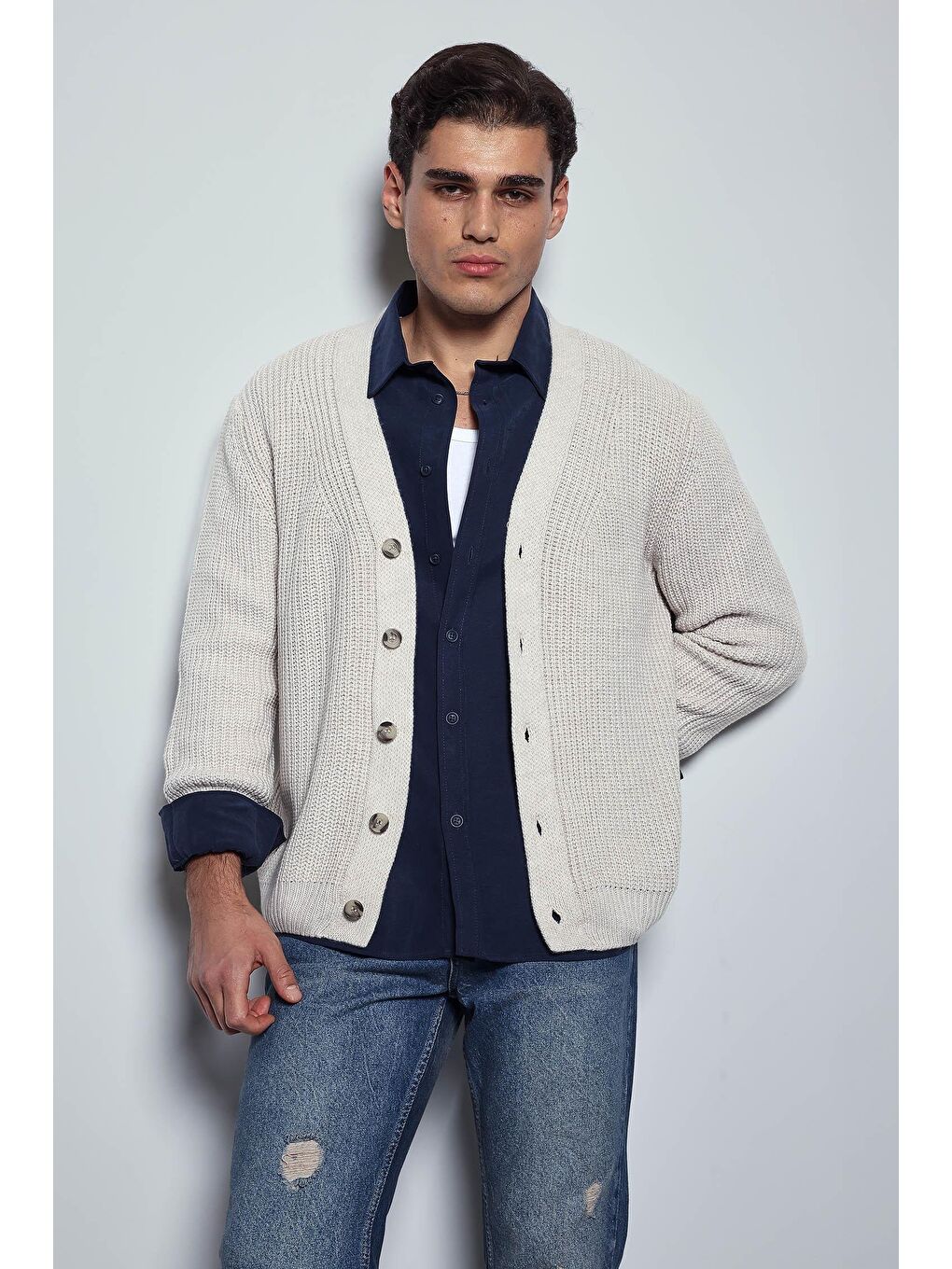 Erkek Oversize Düğmeli Triko Hırka Bej-7