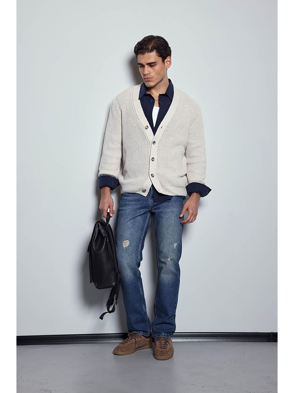 Erkek Oversize Düğmeli Triko Hırka Bej-8