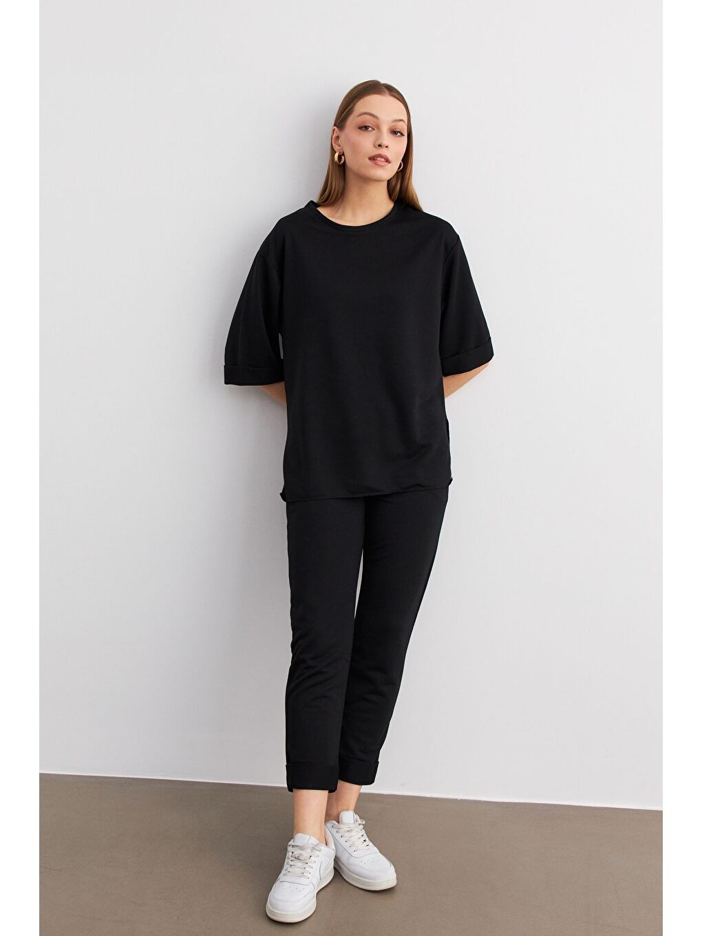 Kadın Siyah Bisiklet Yaka Duble Kol ve Paça Alt Üst Takım-4