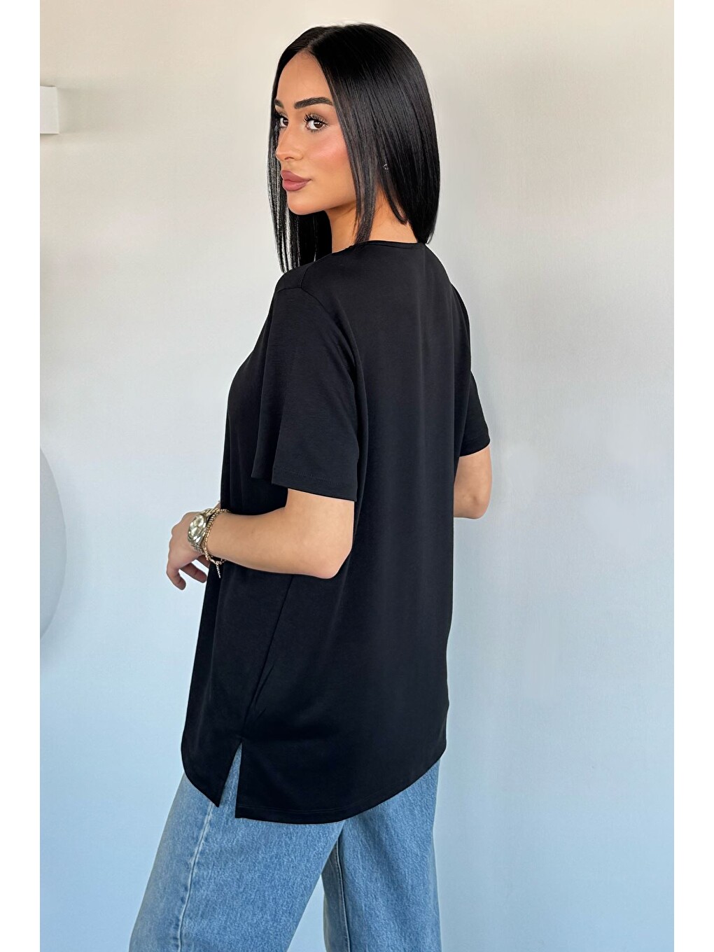 Siyah V Yaka Fermuarlı Tişört-3