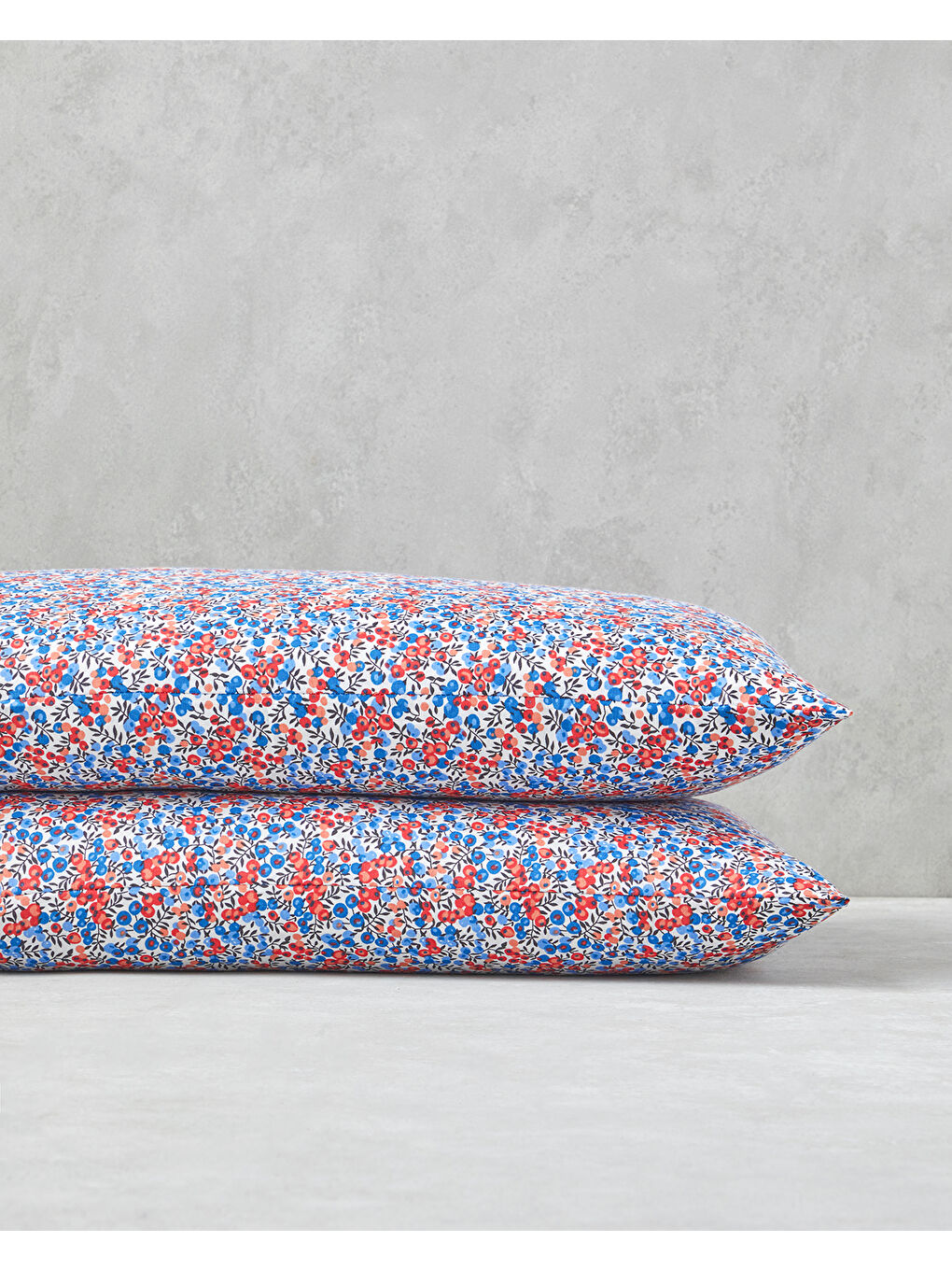 Flower Blast Kolay Ütülenir 2'li Yastık Kılıfı 50x70 cm Kırmızı - Mavi-1