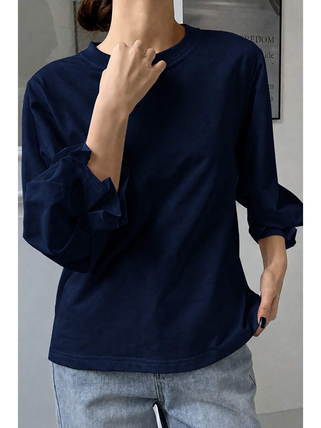 Lacivert Kadın Modern Kesim Fakir Kol Detaylı Oversize Basic Bluz-6
