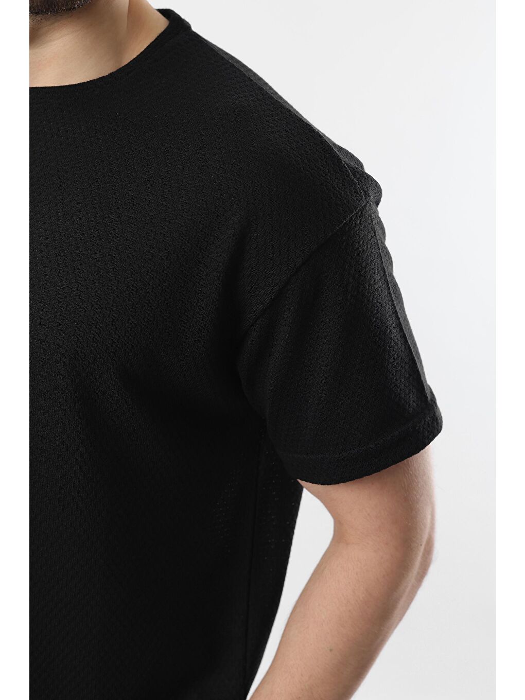 Siyah Bisiklet Yaka Erkek Tişört E7128-1