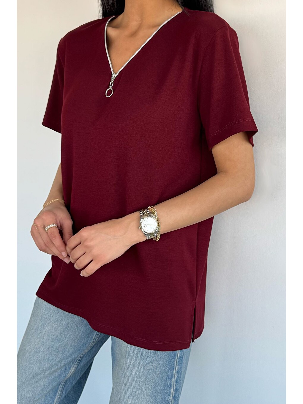 Bordo V Yaka Fermuarlı Tişört-3