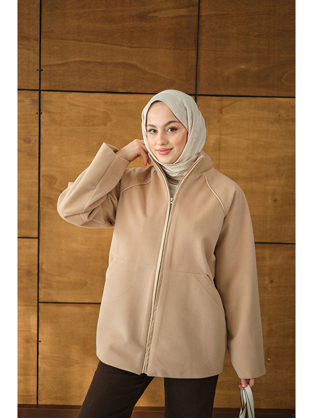 Bej Kadın Gizli Fermuar Detay Deri Şeritli Ceket Vizon-4