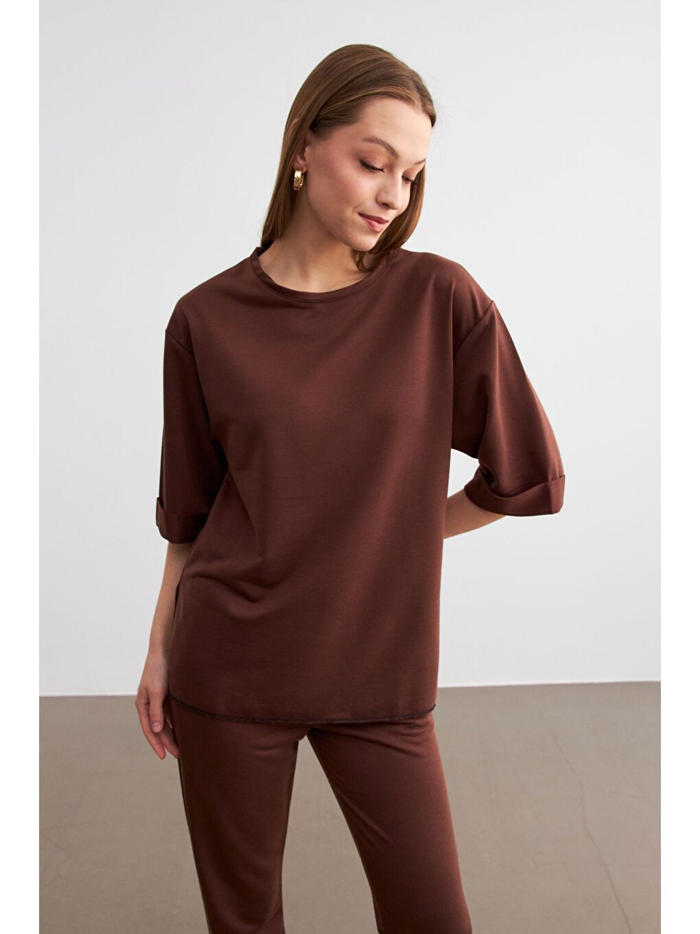 Kadın Kahverengi Bisiklet Yaka Duble Kol ve Paça Alt Üst Takım-1