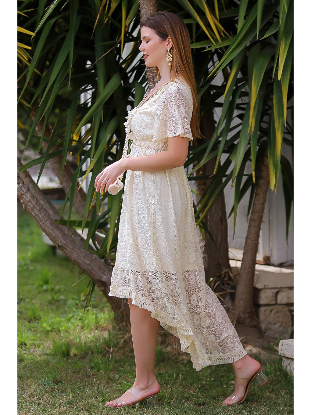 Bej V Yaka Mendil Kol Astarlı Püskül Detaylı Dantel Arkası Uzun Dokuma Casual Elbise-6