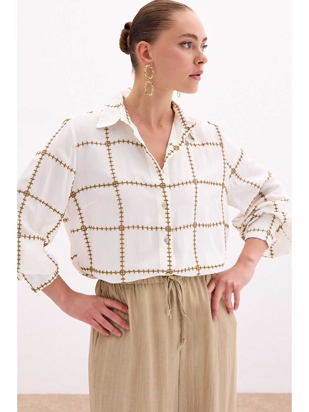 Nakış Detaylı Viskon Gömlek - Haki-5