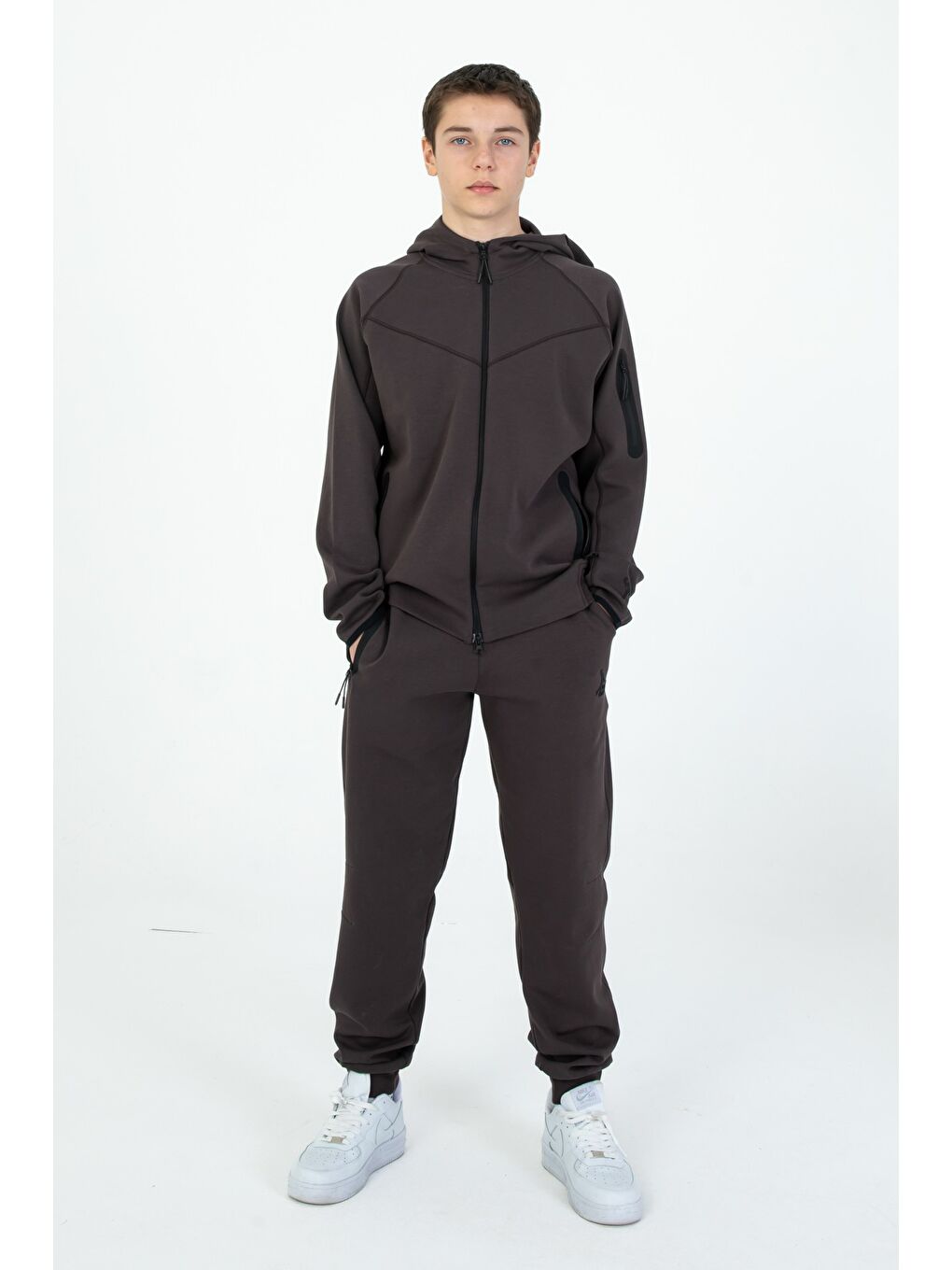 Kahverengi Kapüşonlu Elastanlı Eşofman Takımı