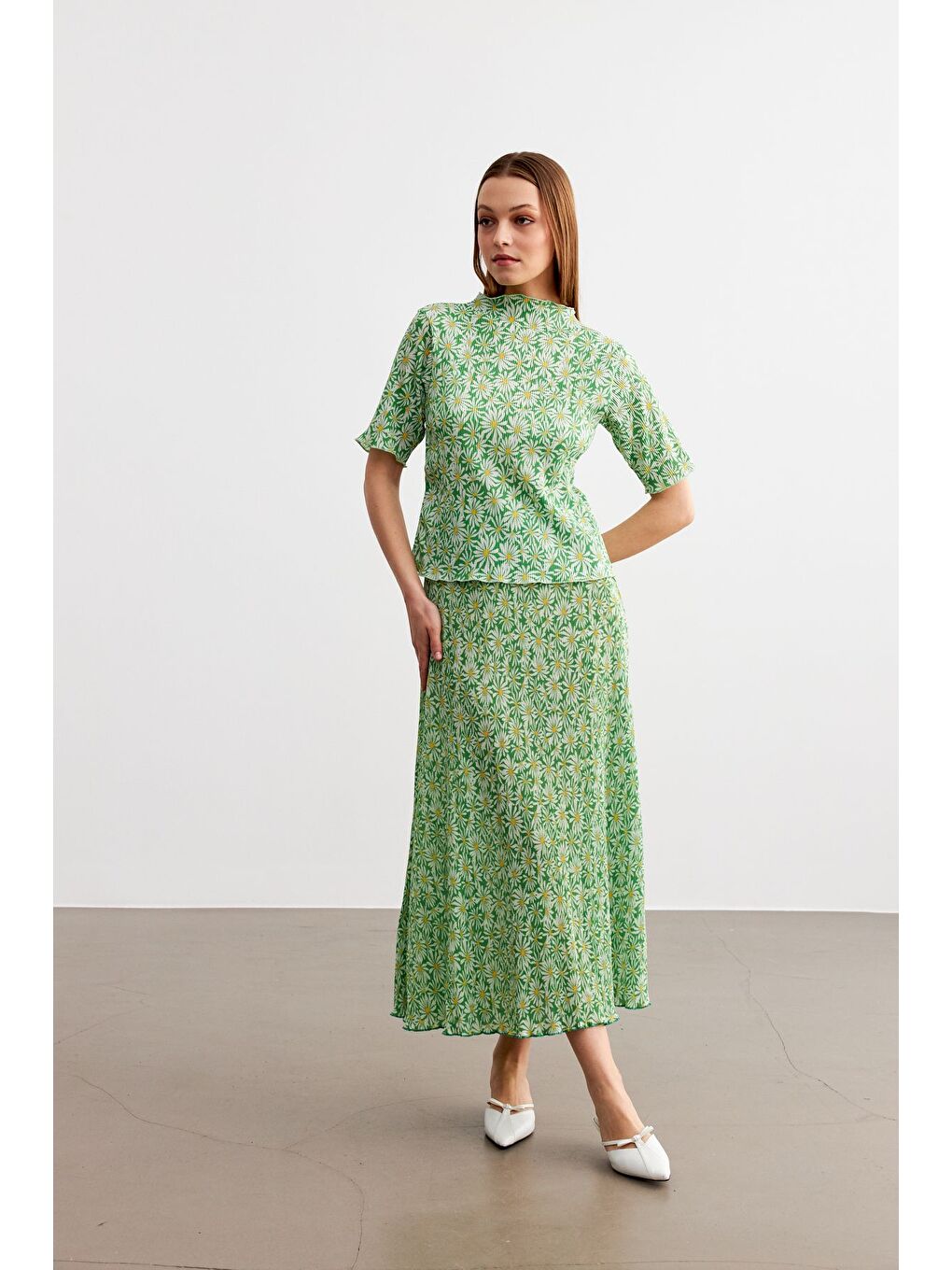 Kadın Yeşil Flower Desen Pliseli Boğaz Detay Bluz Uzun Etekli Takım-2