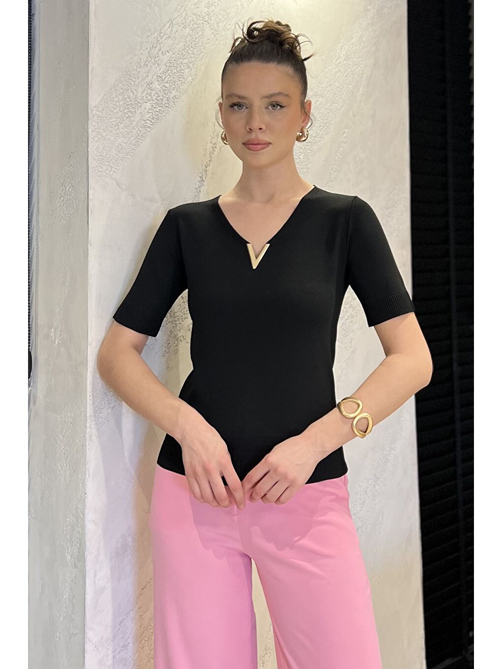 Siyah Kadın V Yaka Aksesuarlı Triko Bluz