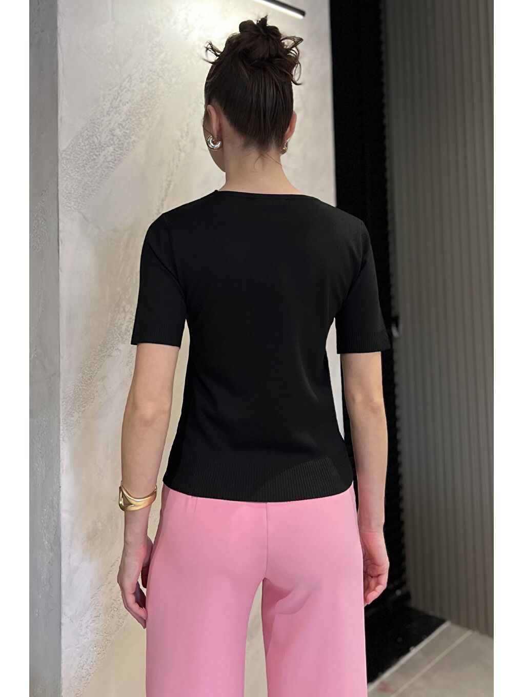 Siyah Kadın V Yaka Aksesuarlı Triko Bluz-2