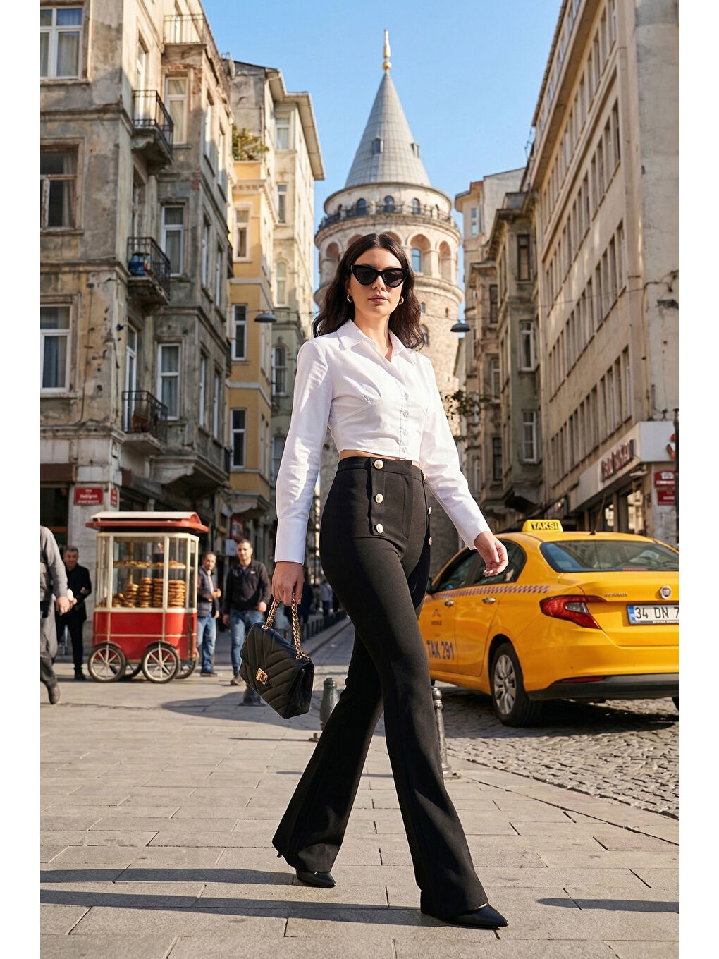 Siyah Yüksek Bel İspanyol Paça Düğme Detaylı Pantolon 6522068