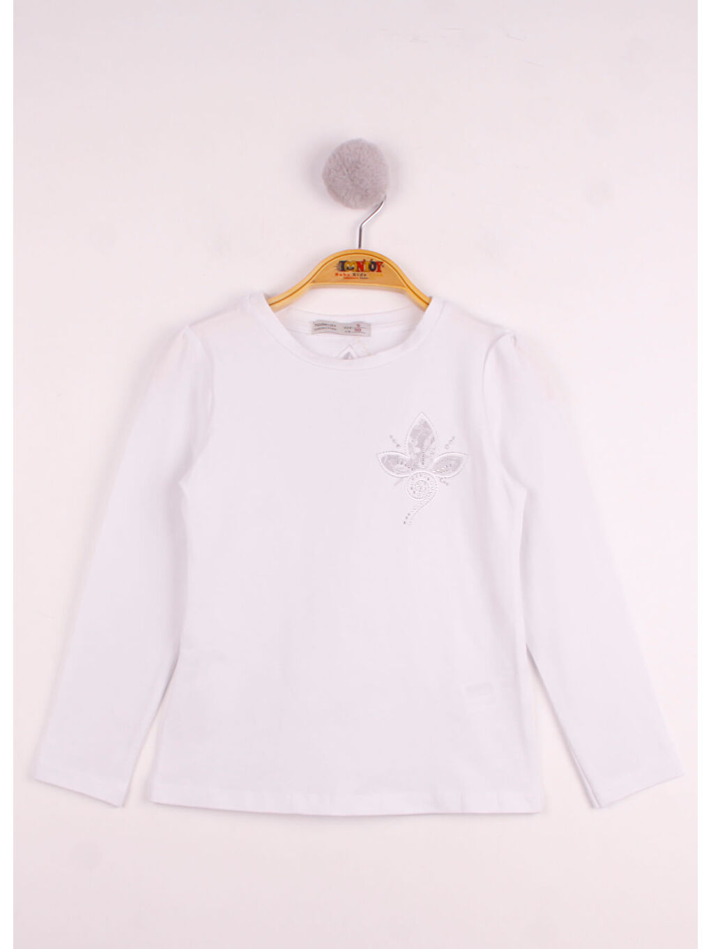 Beyaz Kız Çocuk Göğsü Çiçek Nakışlı T-Shirt