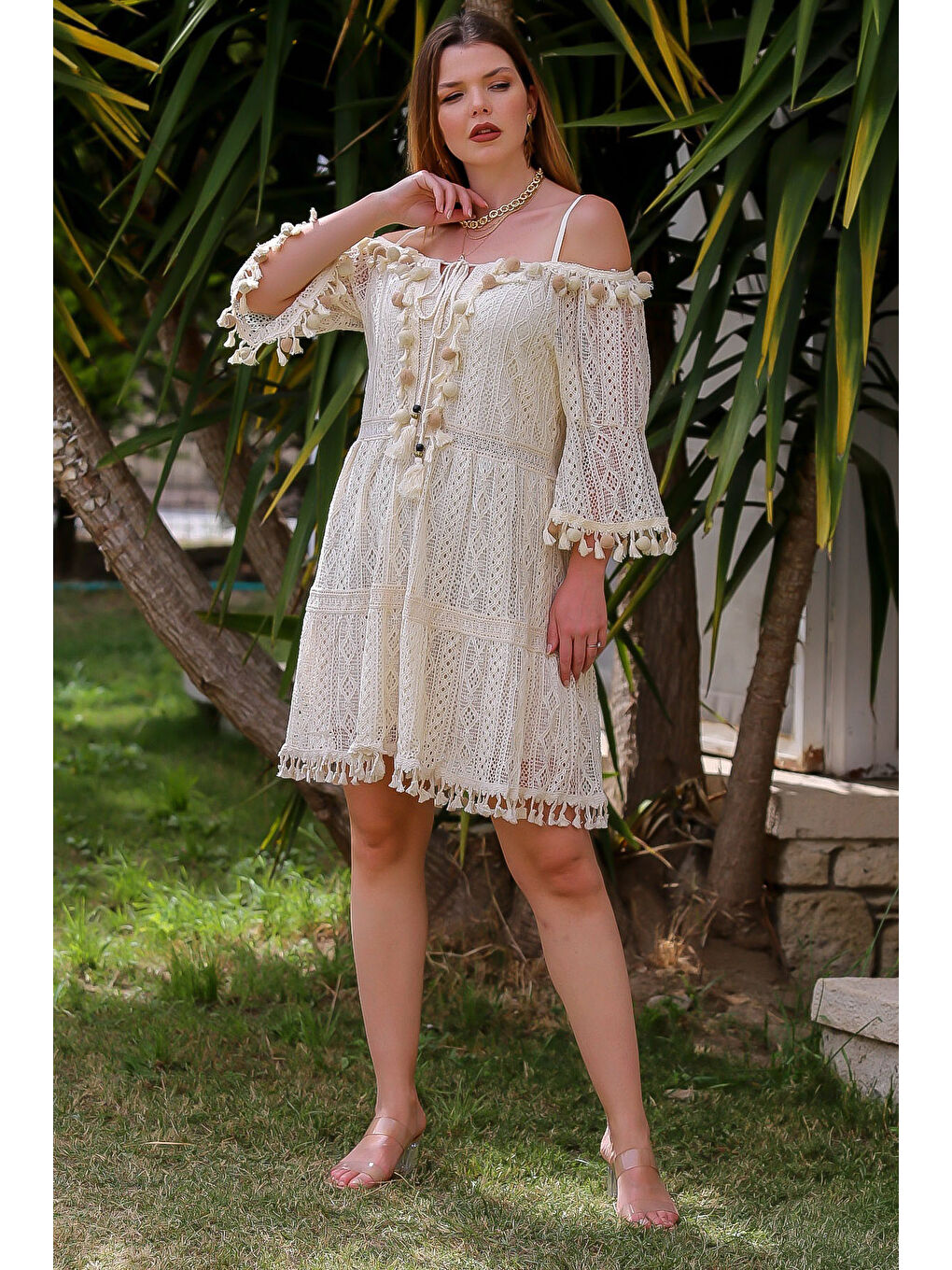 Bej Kayık Yaka 3/4 Kol Astarlı Ponponlu Dokuma Casual Elbise-3