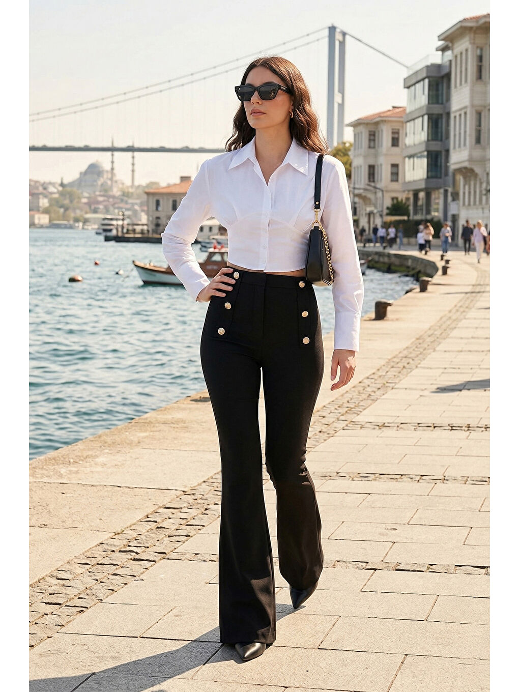 Siyah Yüksek Bel İspanyol Paça Düğme Detaylı Pantolon 6522068-1