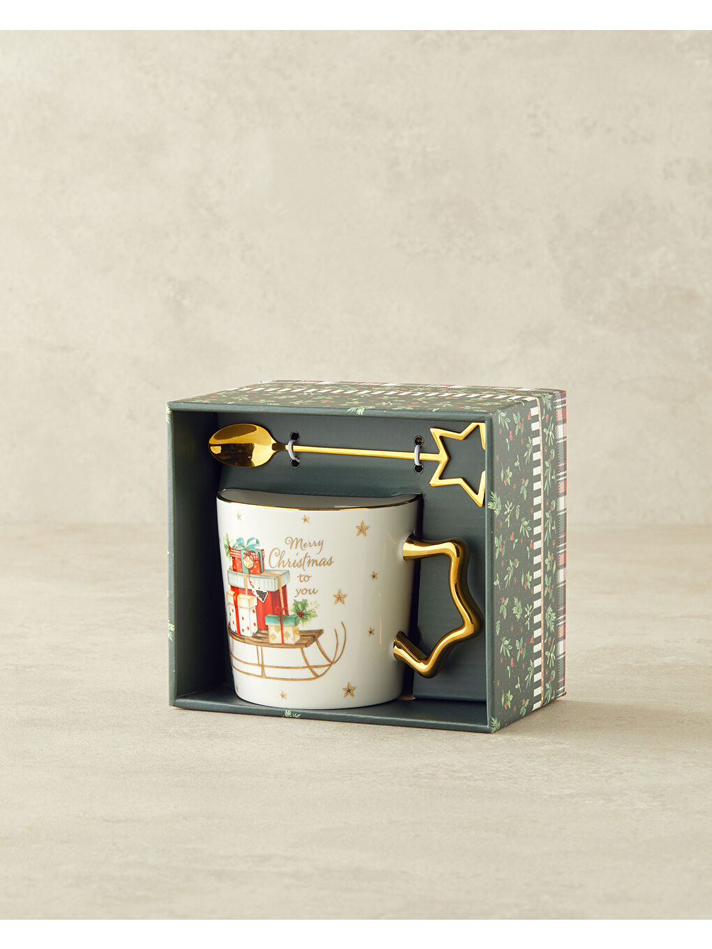 Presents New Bone China Kaşıklı Yılbaşı Kupa 360 ml Kırmızı - Yeşil