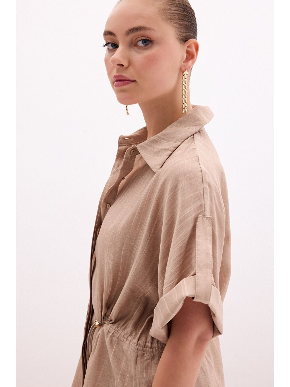 Kahverengi Bel Büzgü Detaylı Gömlek - Camel-6