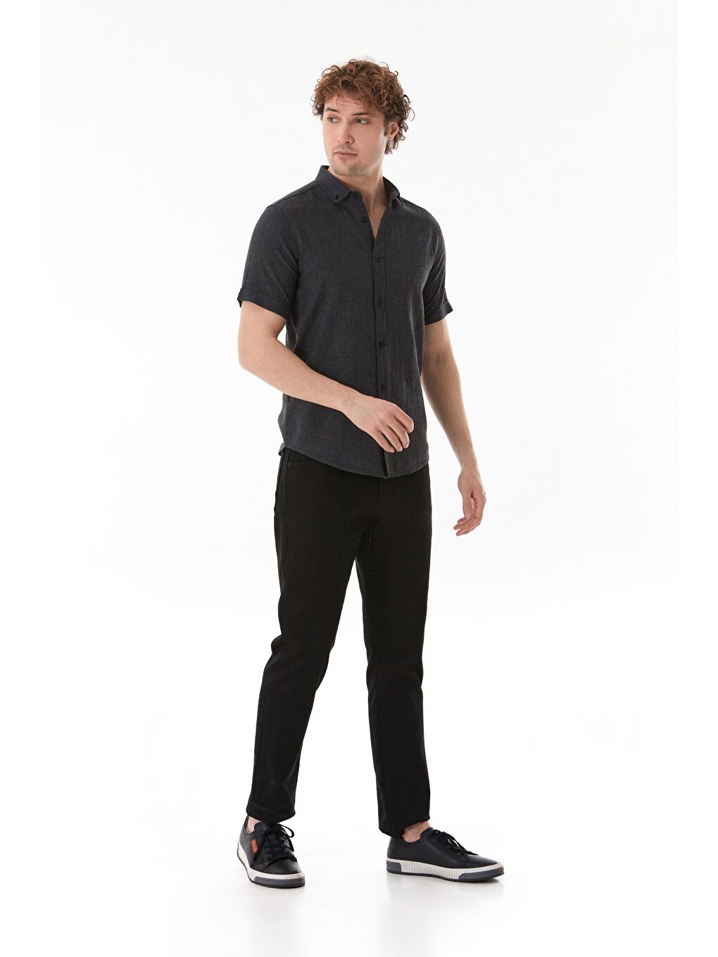 Siyah Basic Kısa Kollu Keten Gömlek-1