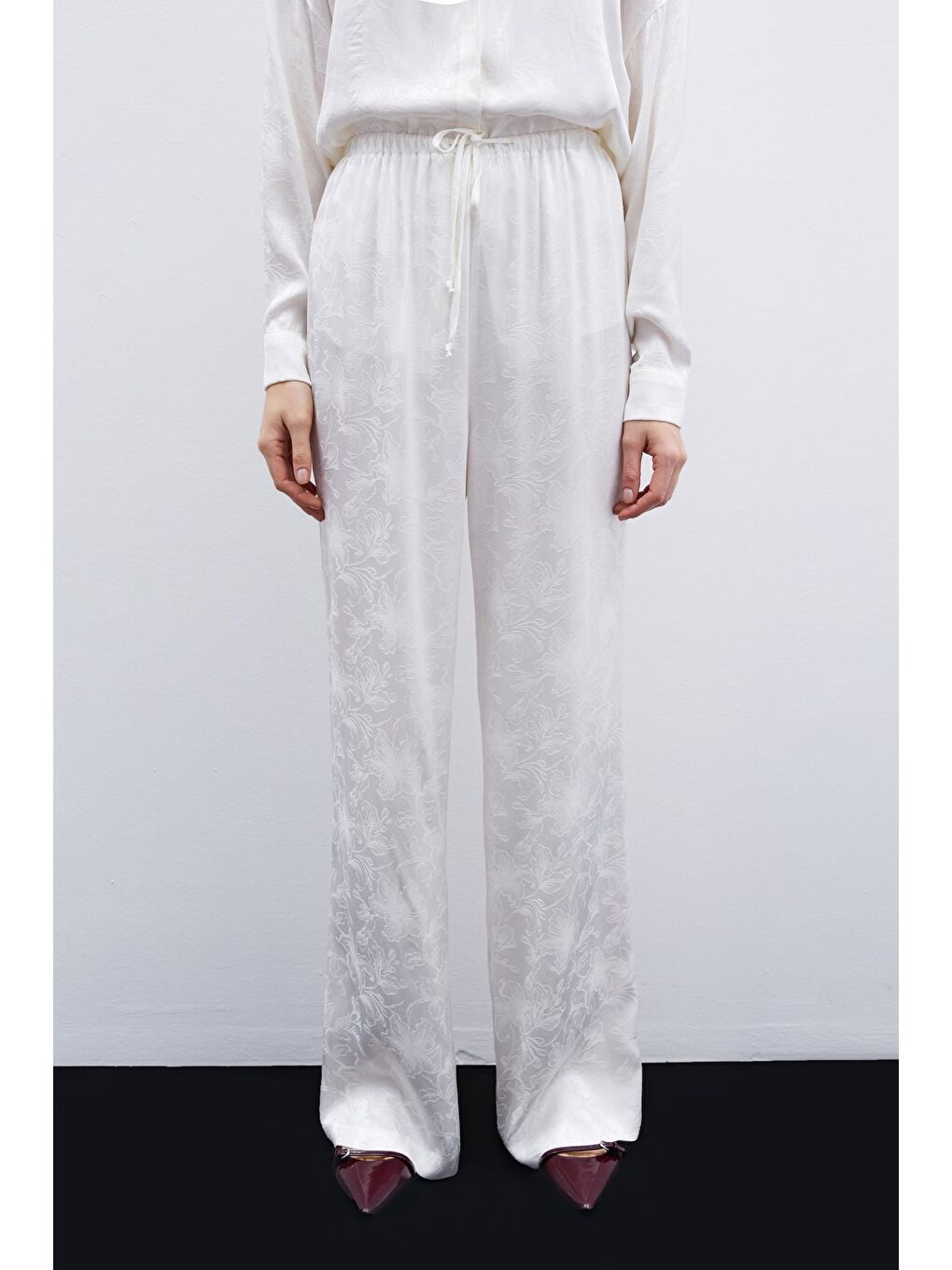 Jakarlı Saten Pantolon - Ekru-5