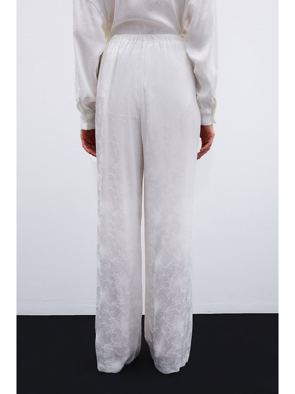 Jakarlı Saten Pantolon - Ekru-6
