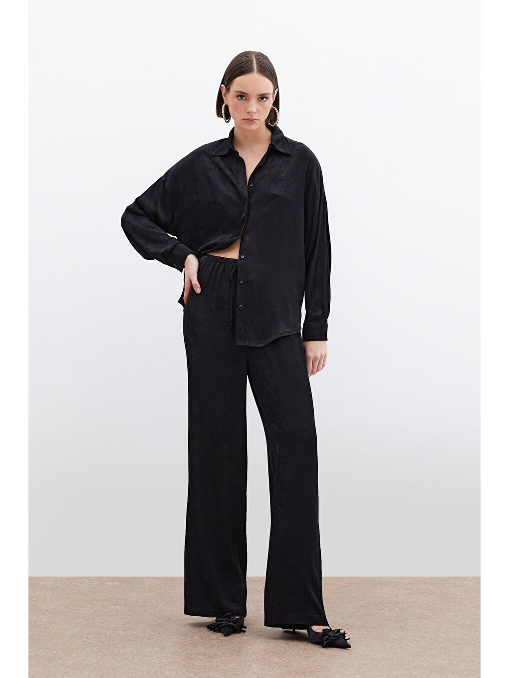 Jakarlı Saten Pantolon - Siyah-1