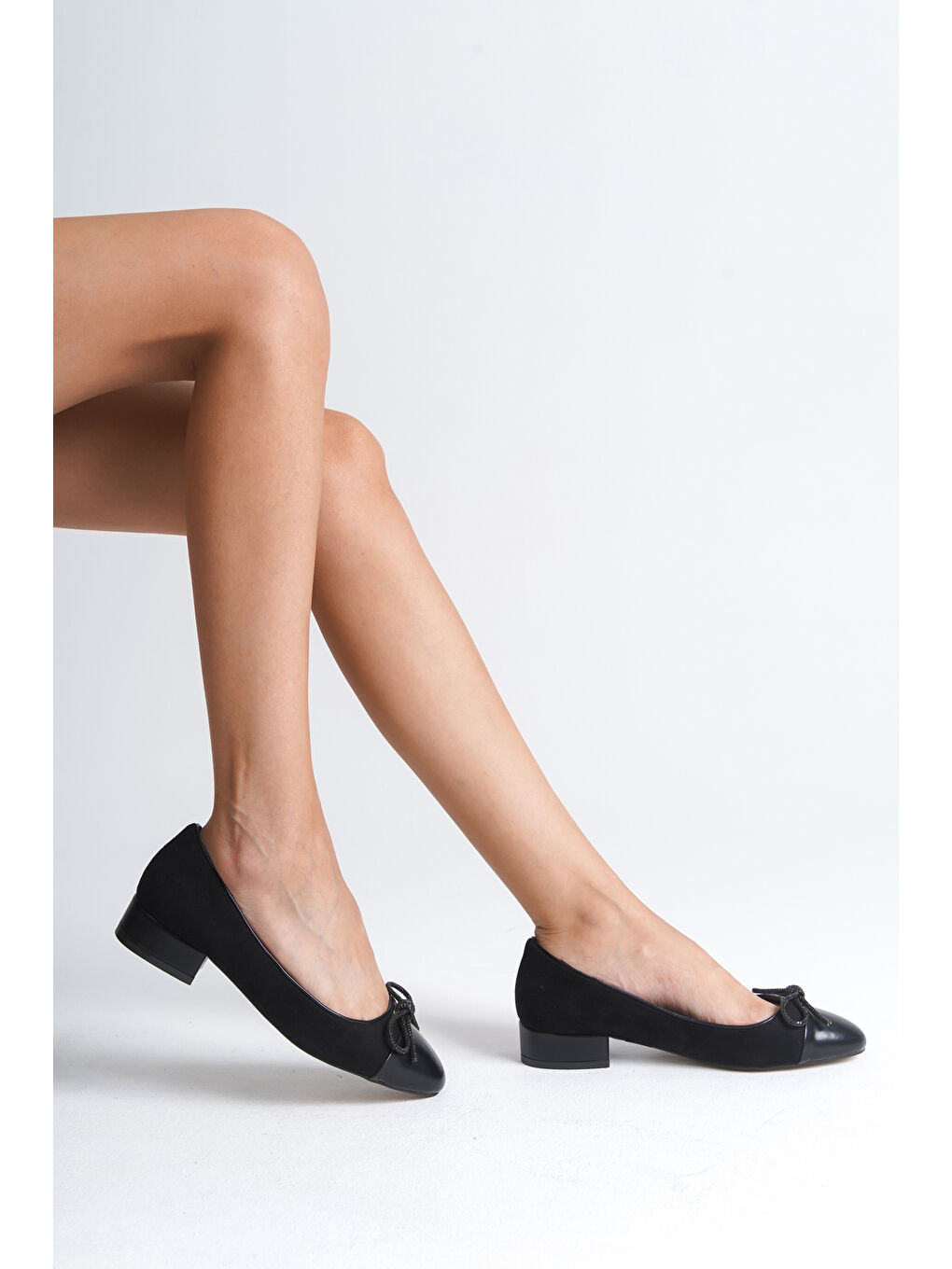 Bej Kısa Topuklu Bantlı Taşlı Kadın Ayakkabı-1