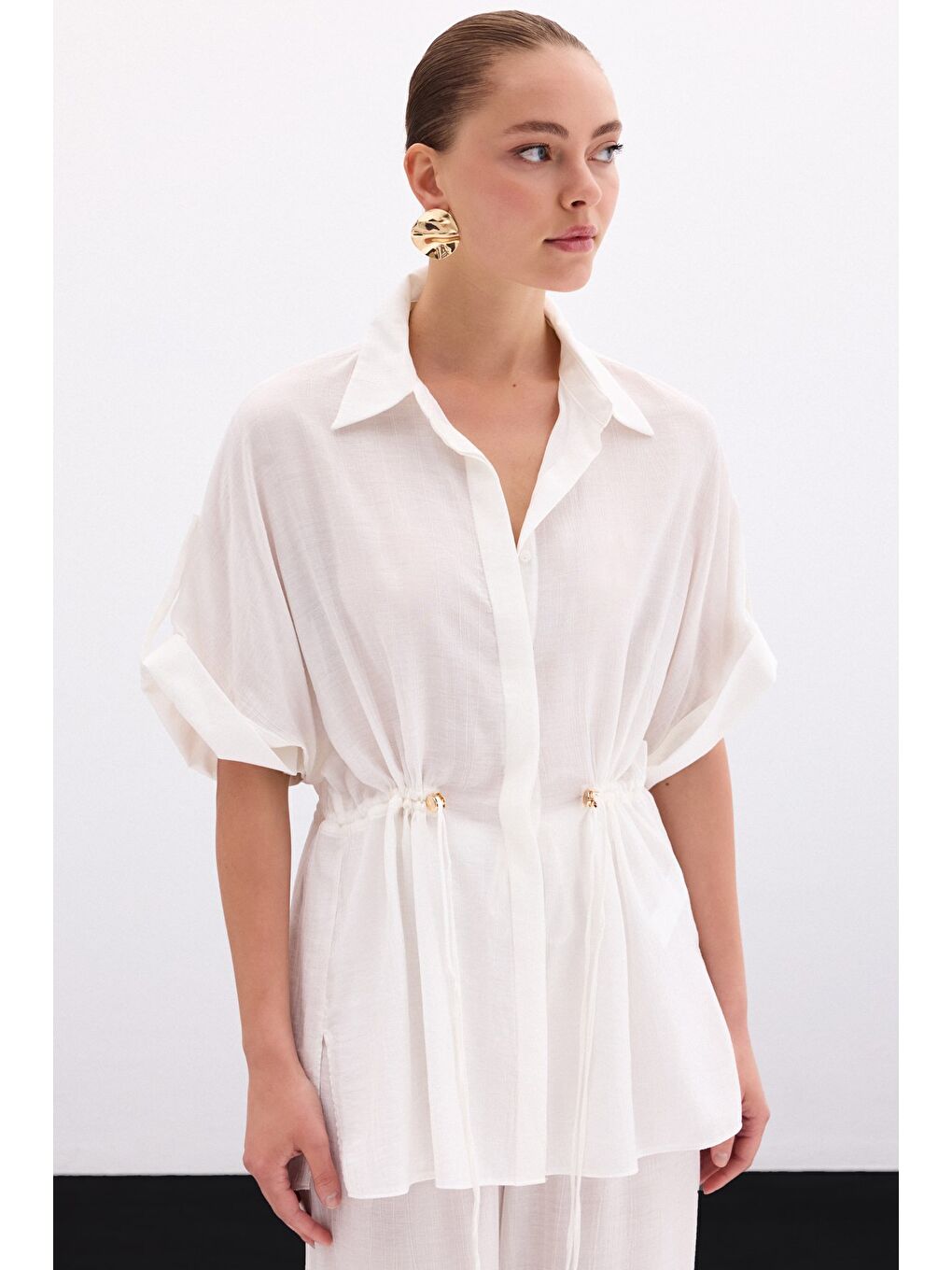 Bel Büzgü Detaylı Gömlek - Ekru-3