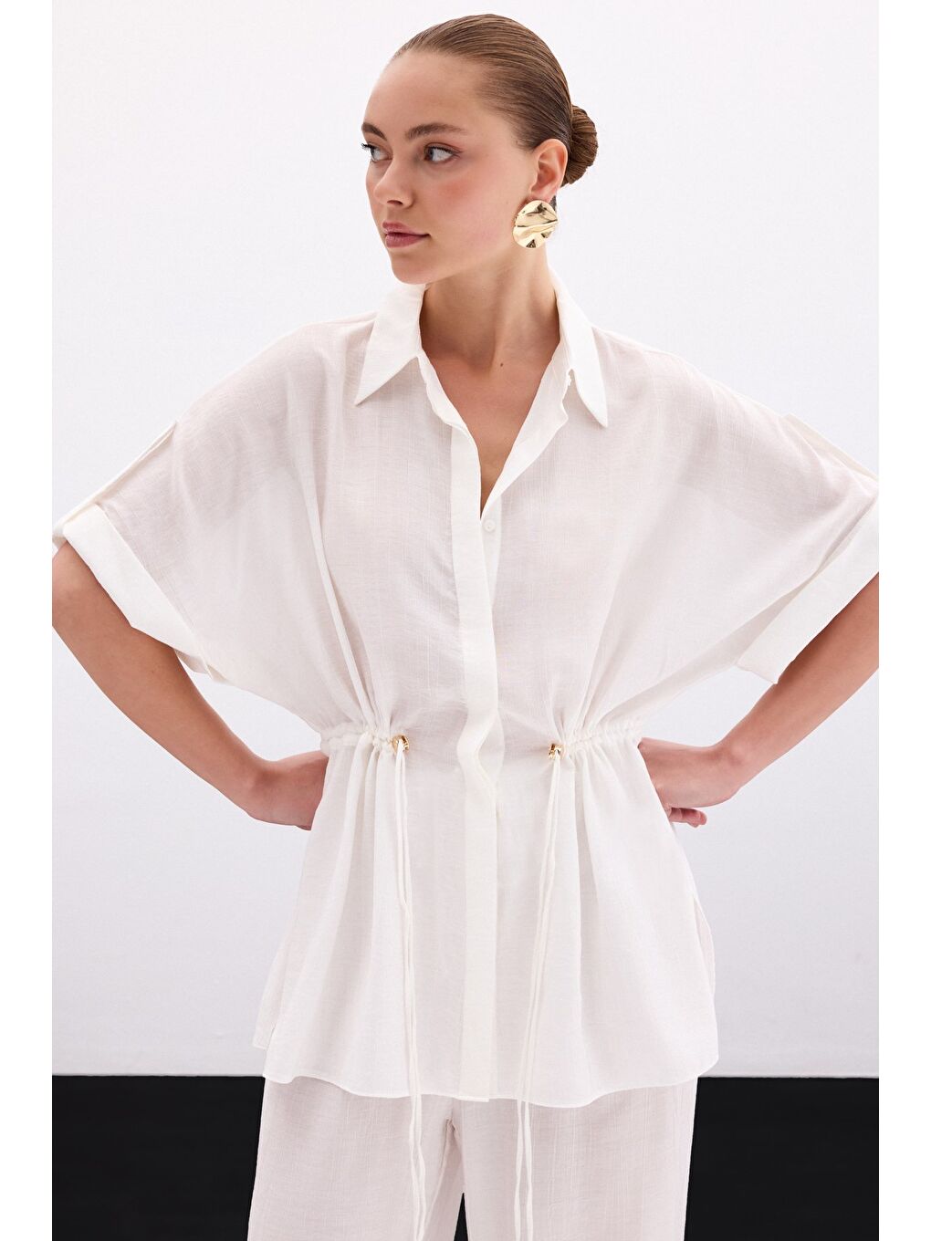 Bel Büzgü Detaylı Gömlek - Ekru-4