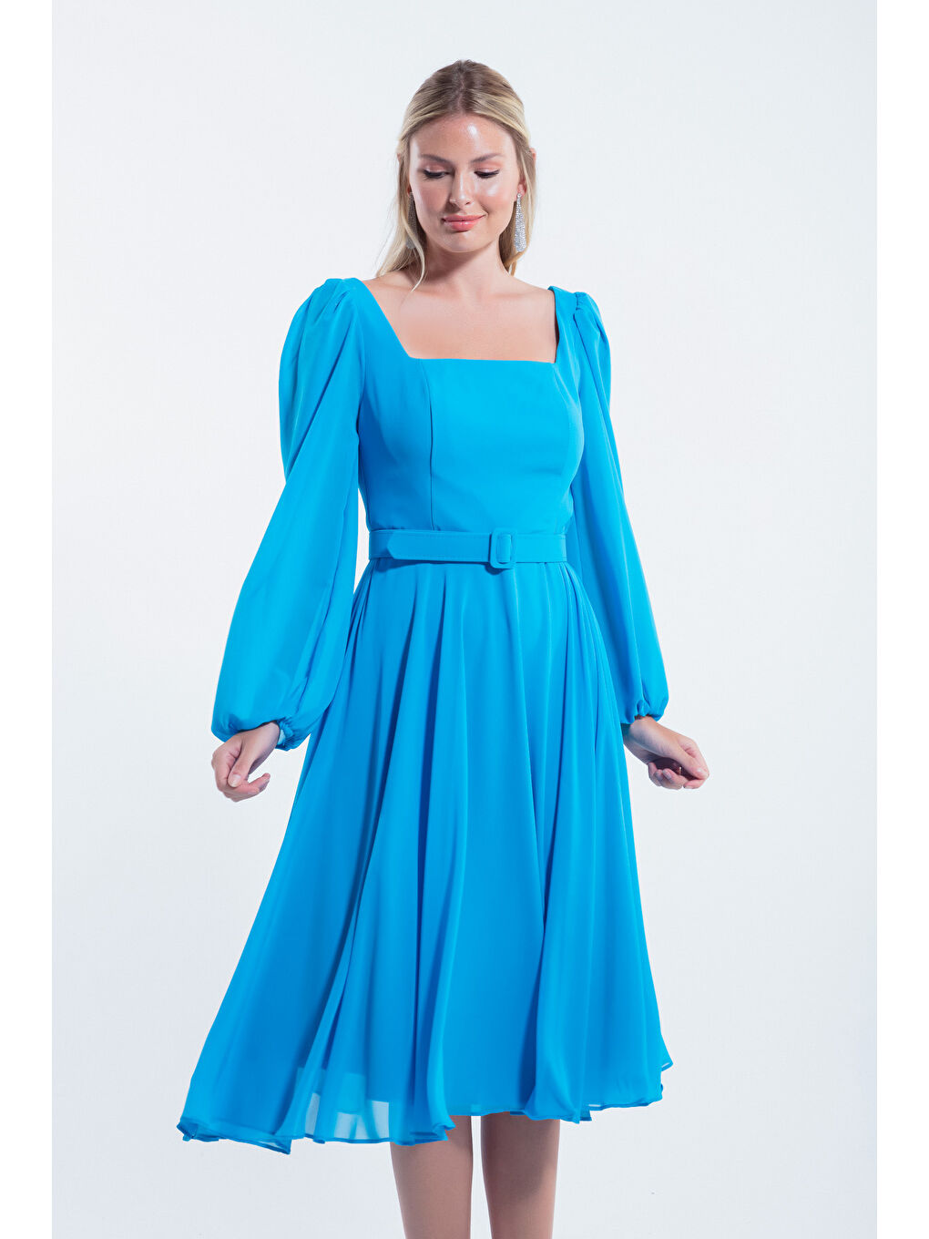 Kadın Turkuaz Kare Yaka Kemerli Midi Şifon Abiye Elbise-1