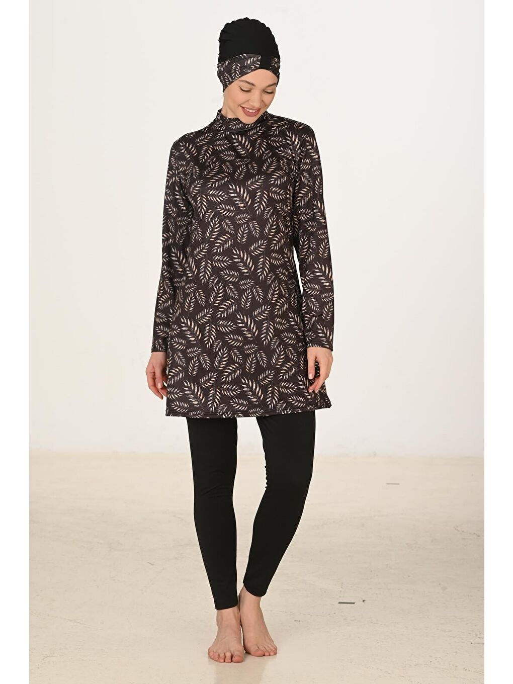 Siyah Tam Kapalı Elastanlı Büyük Beden Tesettür Mayo 3411-2