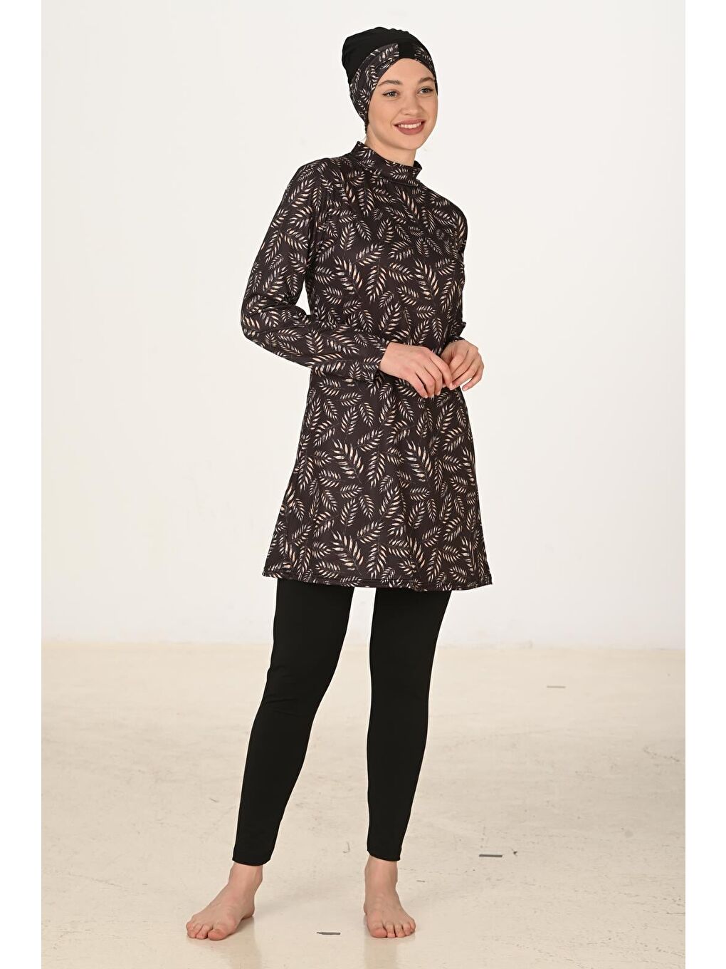 Siyah Tam Kapalı Elastanlı Büyük Beden Tesettür Mayo 3411-3