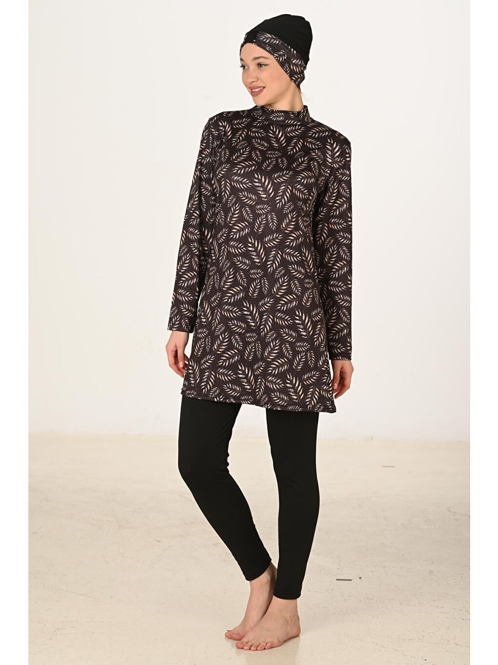 Siyah Tam Kapalı Elastanlı Büyük Beden Tesettür Mayo 3411-5