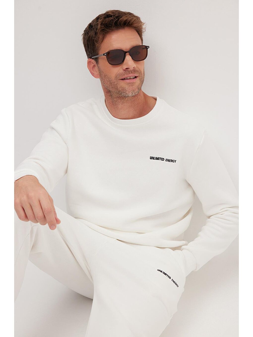 Erkek Relax Fit Pamuklu 3 İplik Yumuşak Dokulu İçi Polarlı Bisiklet Yaka Beyaz Eşofman Takımı-1