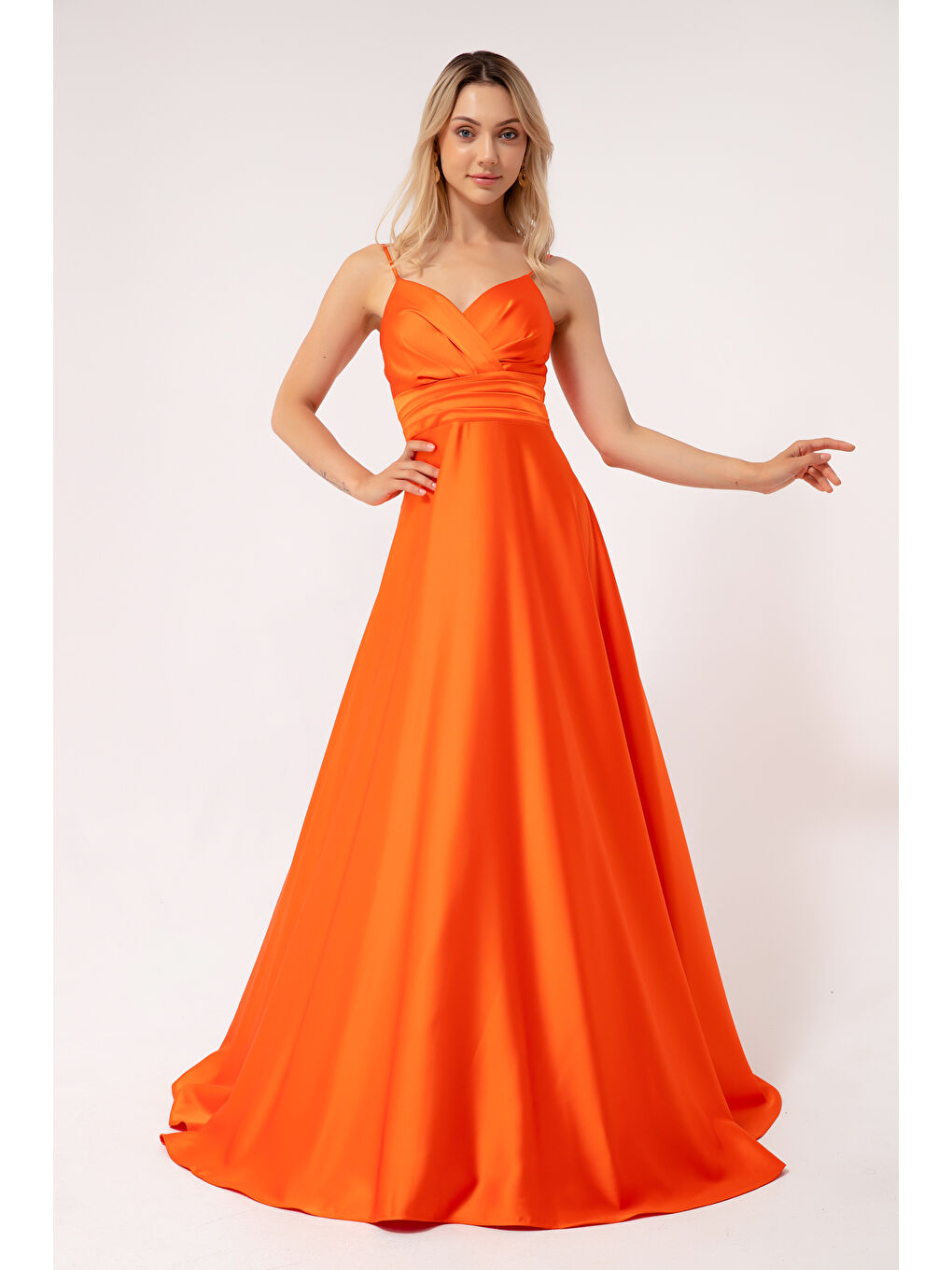 Kadın Turuncu İp Askılı Bel Kemerli Saten Uzun Abiye & Mezuniyet Elbisesi-1