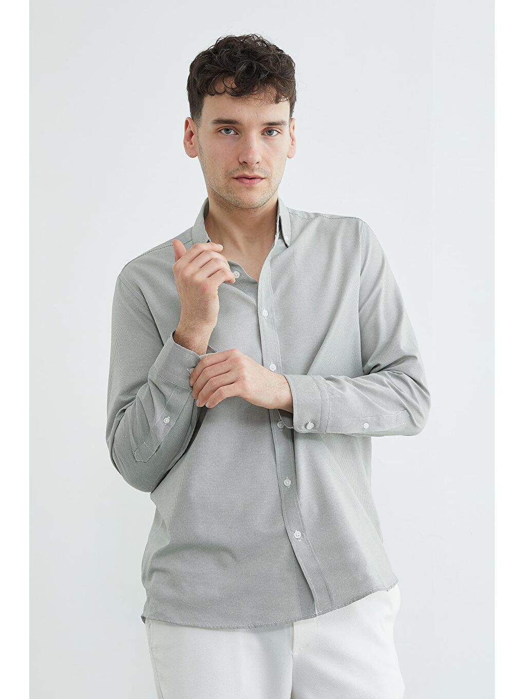 Haki Çizgili Düğmeli Uzun Kol Gömlek