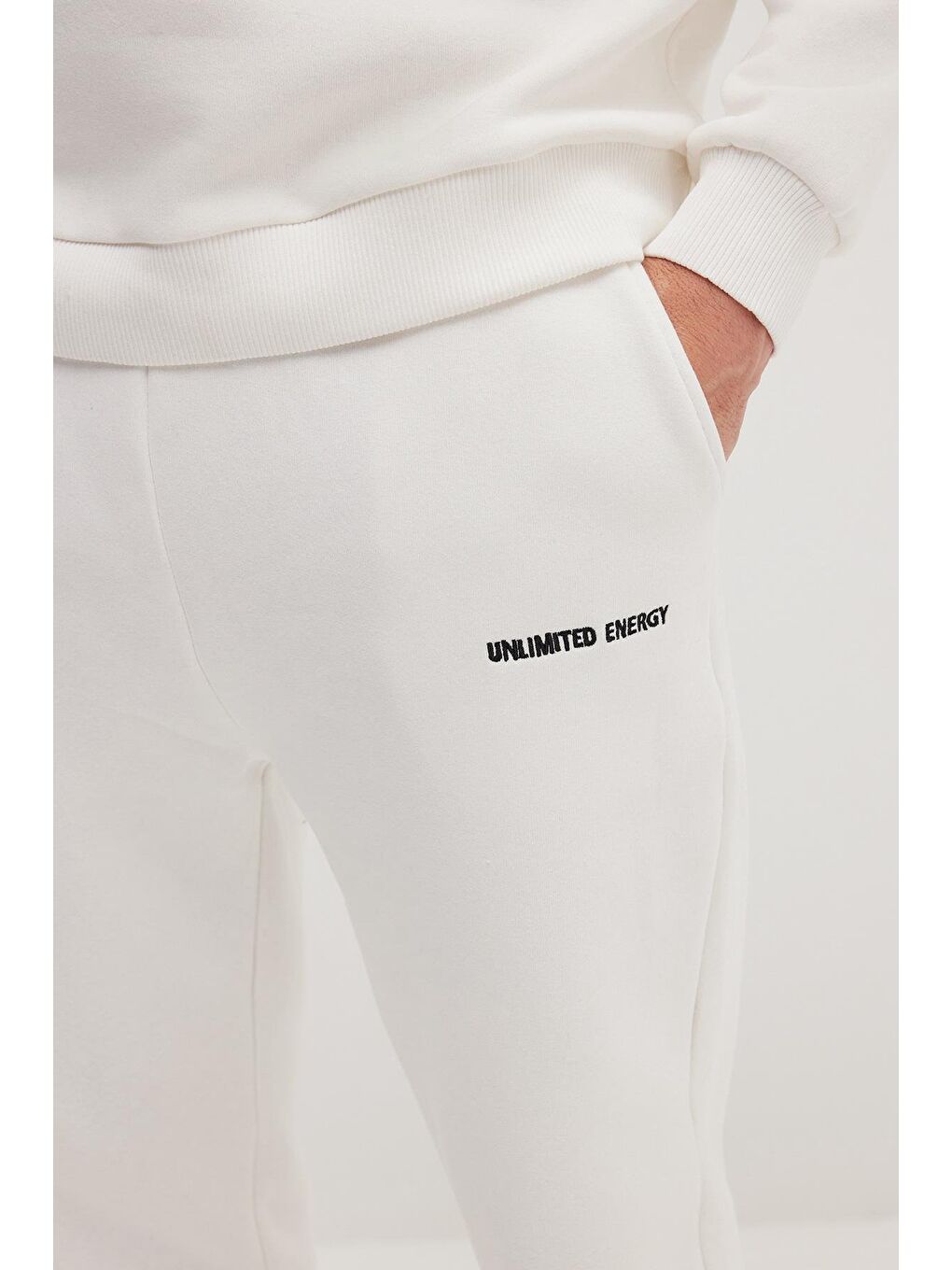 Erkek Relax Fit Pamuklu 3 İplik Yumuşak Dokulu İçi Polarlı Bisiklet Yaka Beyaz Eşofman Takımı-5