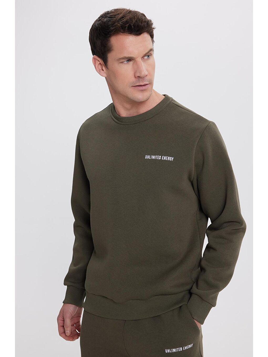 Erkek Relax Fit Pamuklu 3 İplik Yumuşak Dokulu İçi Polarlı Bisiklet Yaka Haki Eşofman Takımı-1