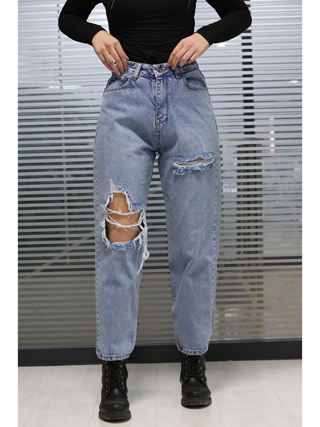 Mavi Yırtık Jean Mg1156-8