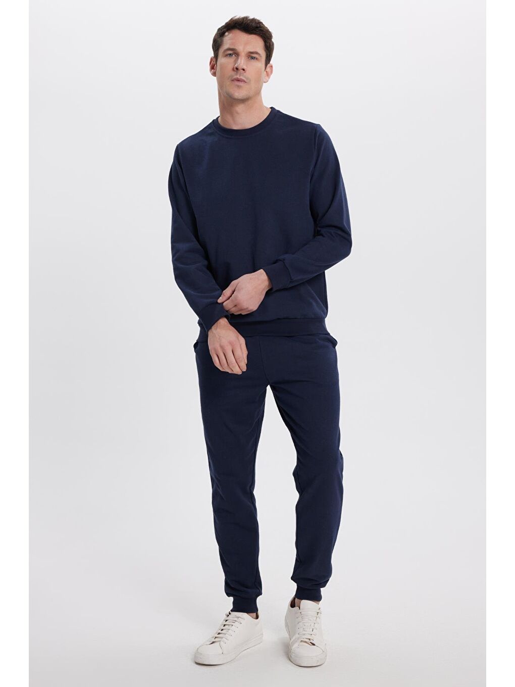 Erkek Regular Fit Klasik Kesim Pamuklu 2 İplik Yumuşak Dokulu Bisiklet Yaka Lacivert Eşofman Takımı