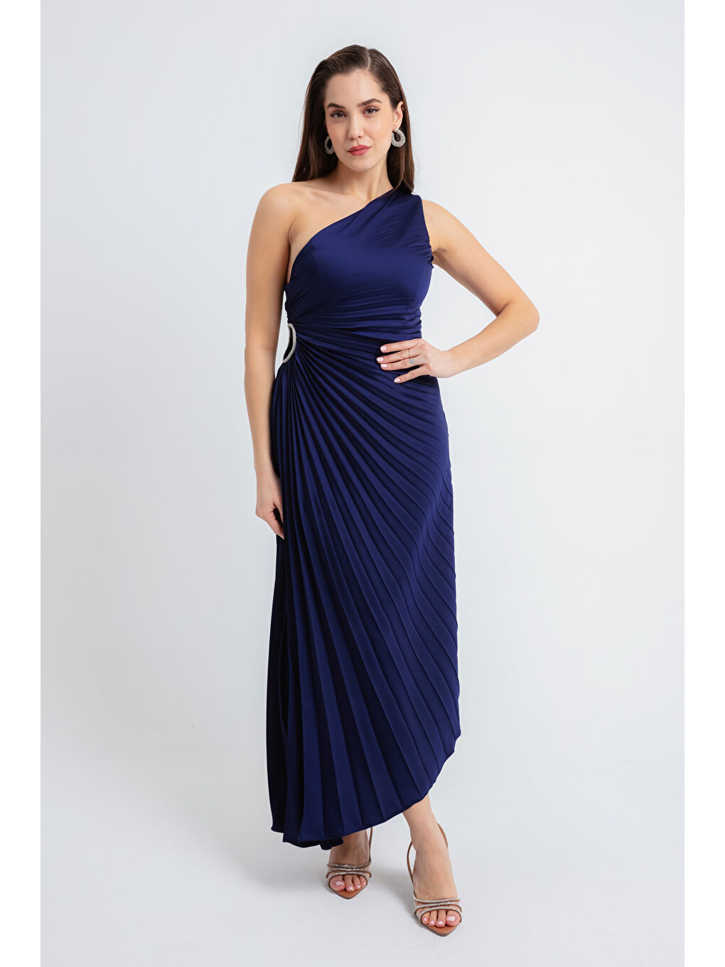 Kadın Lacivert Tek Omuz Piliseli Saten Asimetrik Kesim Midi Abiye Elbise-3