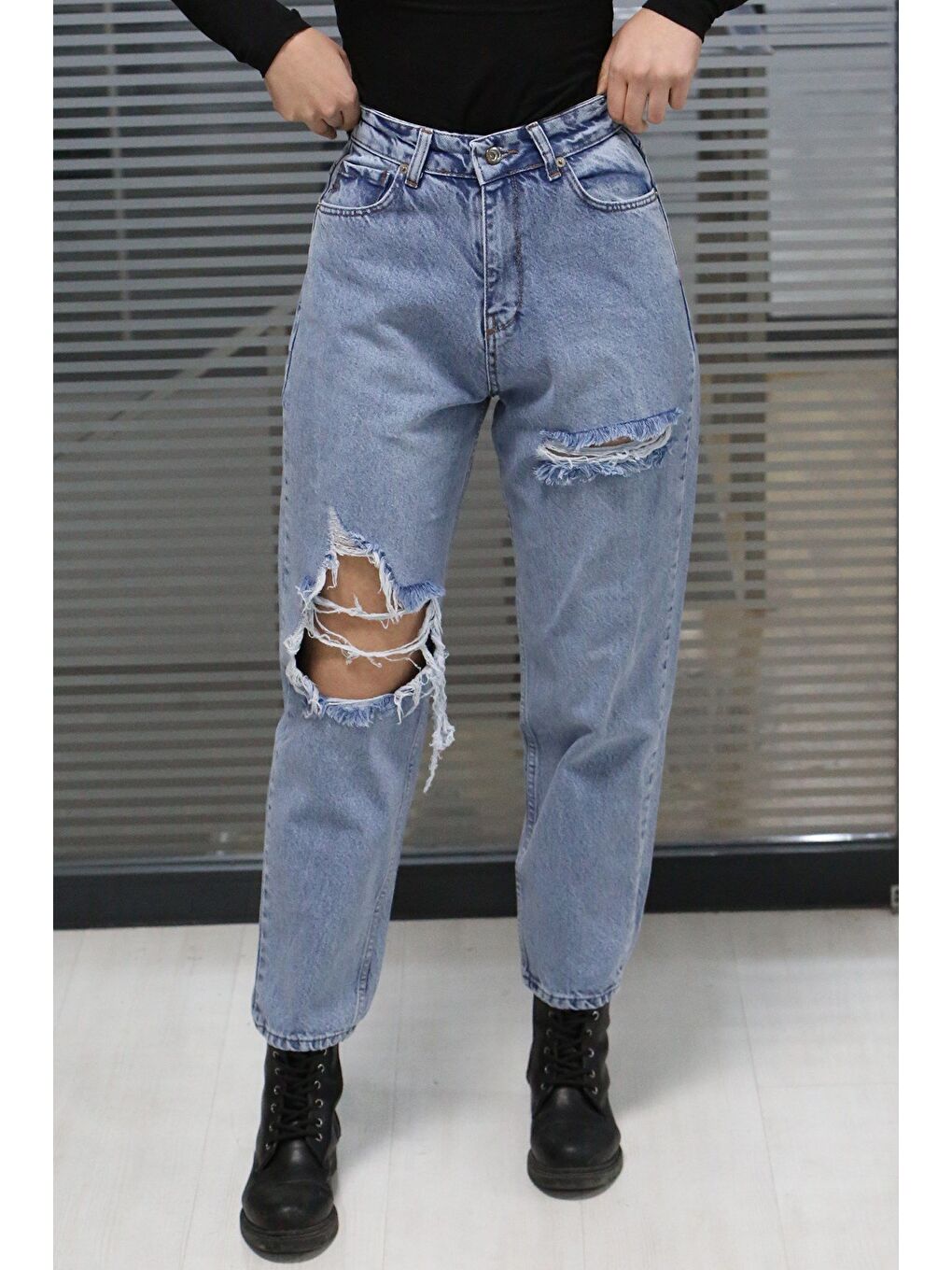 Mavi Yırtık Jean Mg1156-11