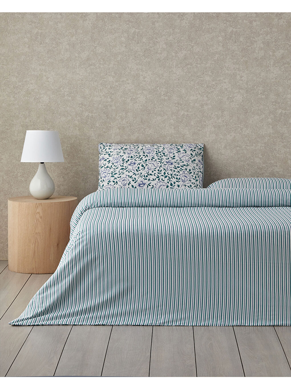 Gentle Flower Pamuk Çift Kişilik Nevresim Takımı 200x220 cm Yeşil-Mavi-1